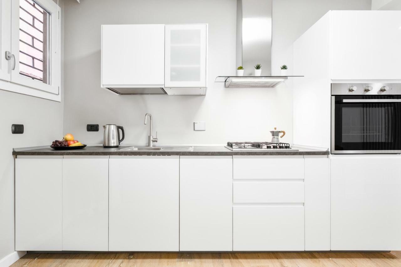 Duplex Luxurious Apt In The Heart Of Bologna Exterior photo